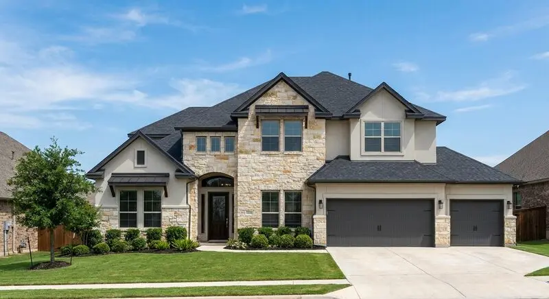 Roof restoration in Bee Cave, Texas